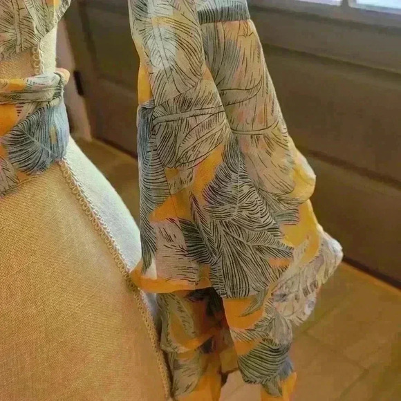 Goodnight Macaroon Wrap Top - Picture 4 of 8